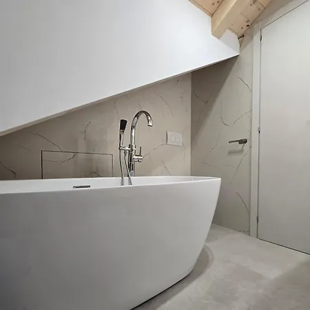 Villa Stone